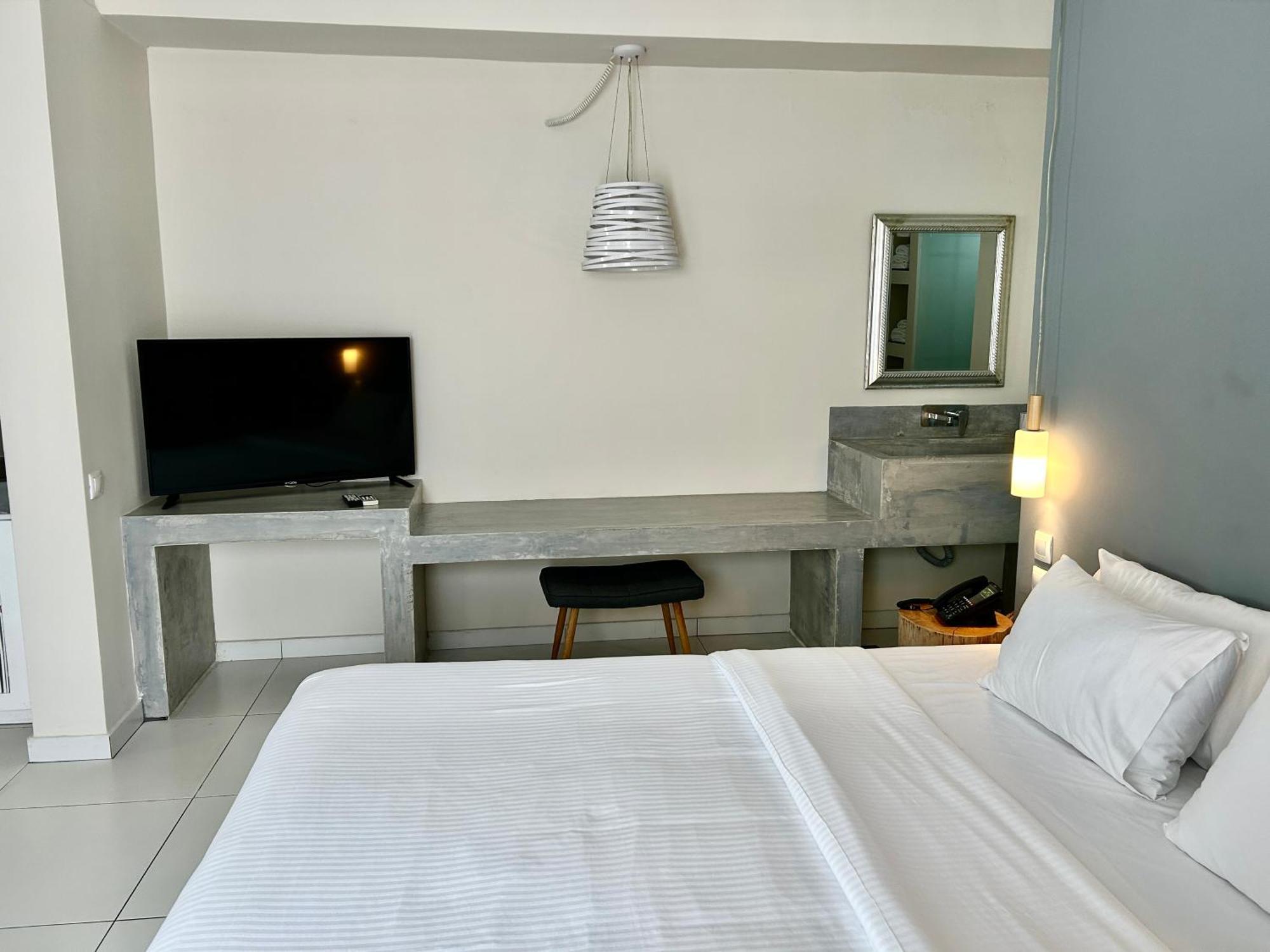 The Loriet Aparthotel Mytilene Ngoại thất bức ảnh